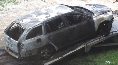 požiar auta - škodovka zhorela do tla