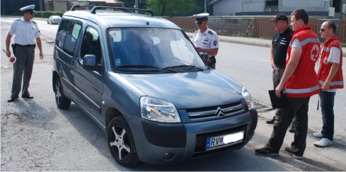 policajná akcia v spolupráci so Slovenským Červeným krížom